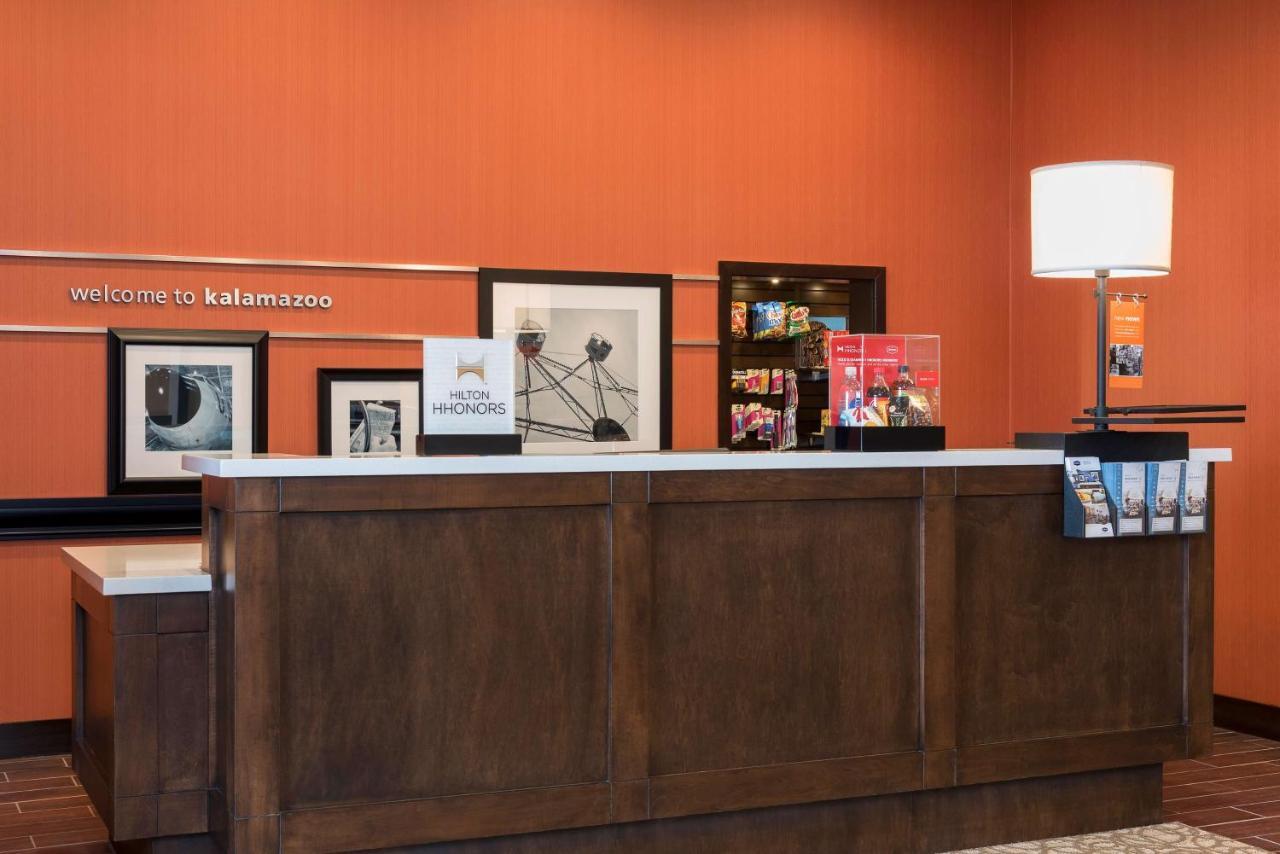 Hampton Inn Kalamazoo Zewnętrze zdjęcie